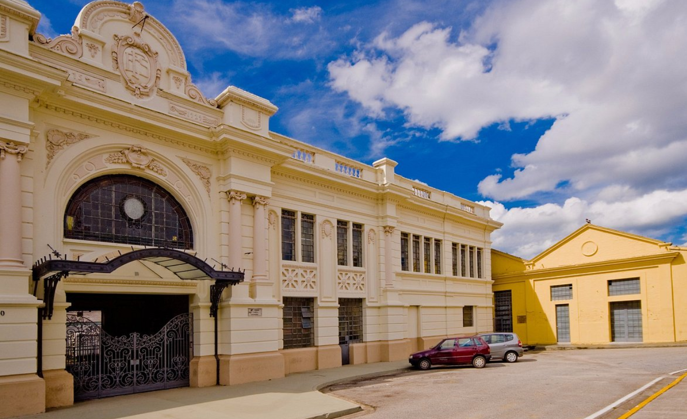 Roteiro cultural e histórico na Avenida Afonso Vergueiro: quando conveniência vira experiência