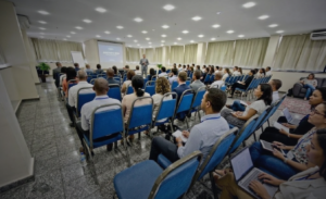 Sala de Reunião em Sorocaba para até 100 Pessoas como o Dan Inn transforma eventos corporativos enxutos em experiências produtivas