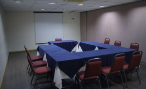 Sala de reunião em Sorocaba com tudo incluso: estrutura completa para eventos corporativos produtivos