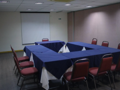 Sala de reunião em Sorocaba com tudo incluso: estrutura completa para eventos corporativos produtivos